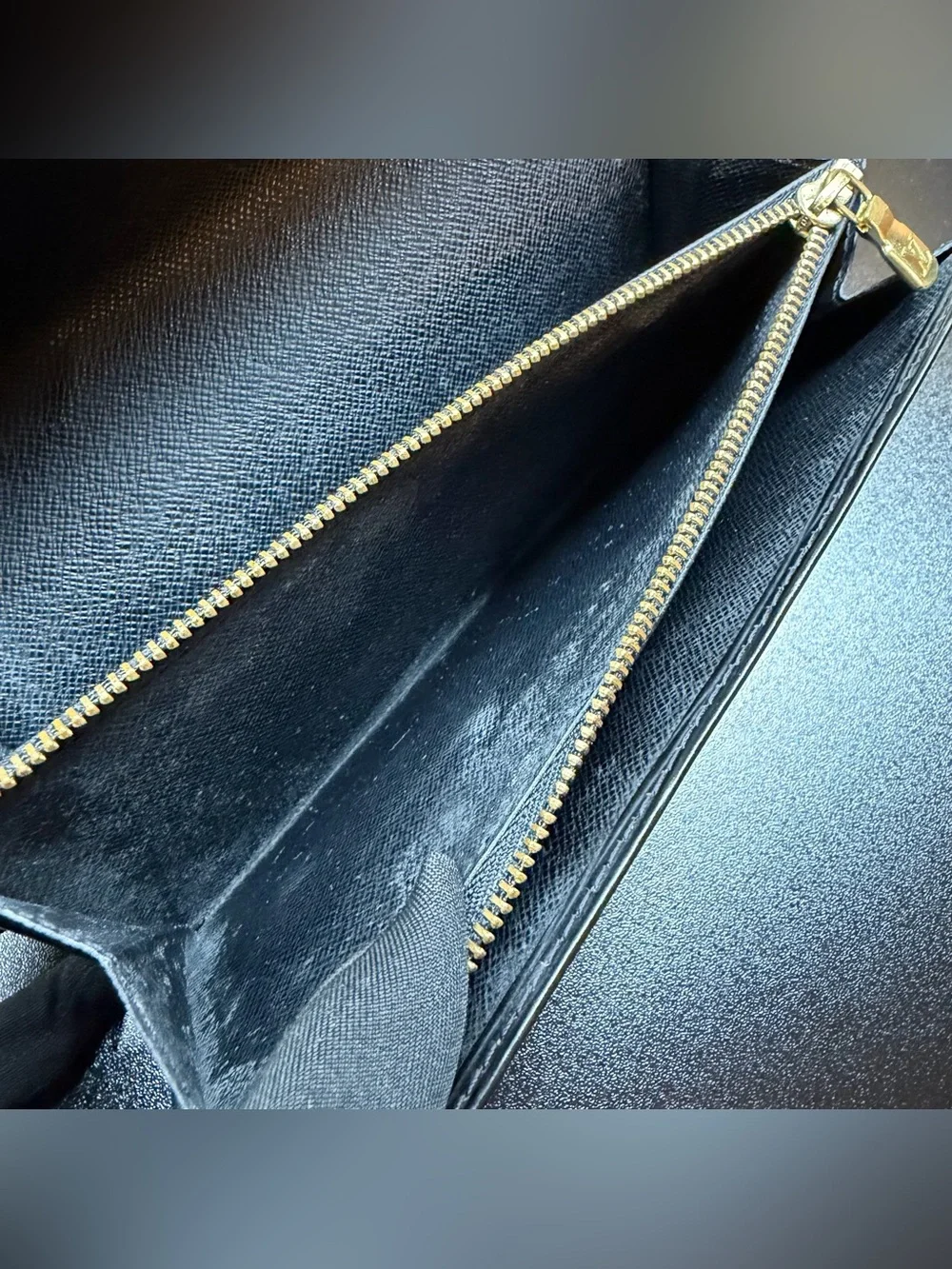 Louis Vuitton Black Epi Sarah Wallet